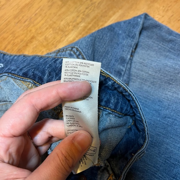 Pilcro The Wanderer Mid-Rise Relaxed-Leg Jeans Womes 29 Blue Faded Casual Simple - Picture 11 of 13